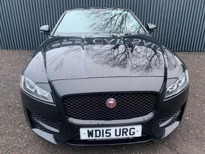 Used Jaguar XF R-Sport 180 HP (132 kW) 2015 Black Sedan