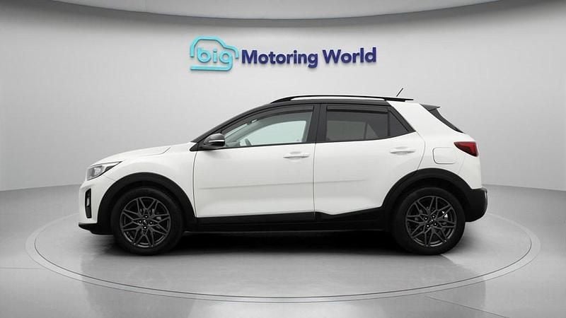Used Kia Stonic 118 HP (86 kW) 2019 White SUV