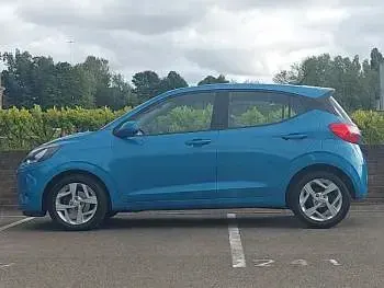 Used Hyundai i10 SE 84 HP (61 kW) 2022 Turquoise Hatchback