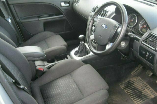 Używany Ford Mondeo 2002 Hatchback