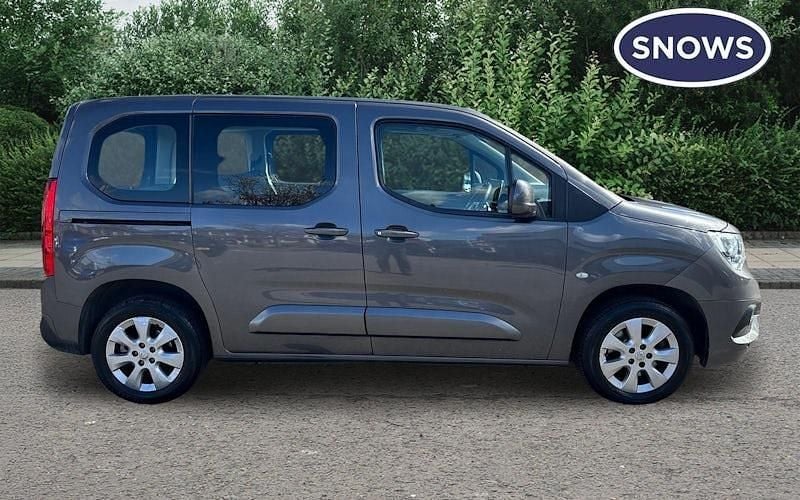 Used Vauxhall Combo S 131 HP (96 kW) 2020 Grey MPV