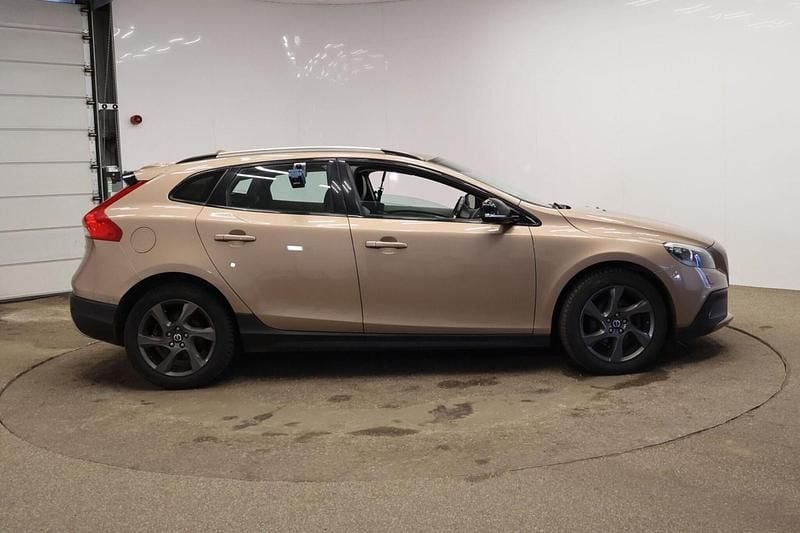 Used Volvo V40 2014 Bronze Hatchback