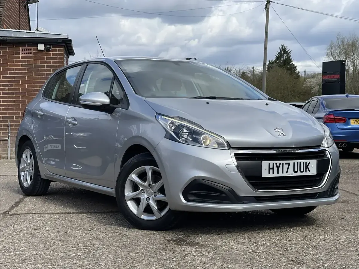 Used Peugeot 208 Active 2017 Silver Hatchback