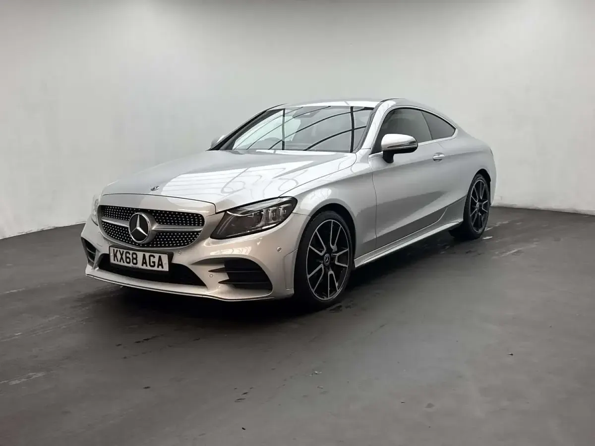 Used Mercedes C300 AMG Line Premium 258 HP (189 kW) 2019 Silver Coupe