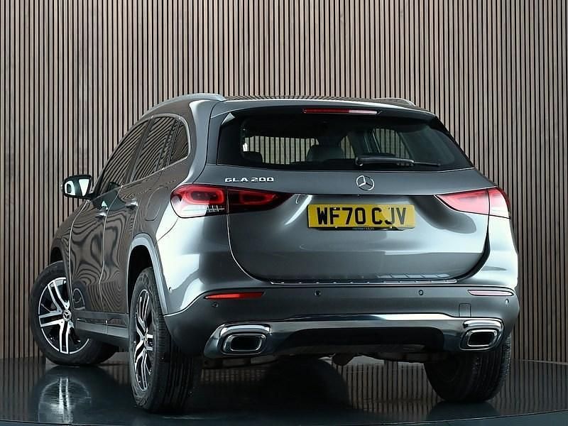 Used Mercedes GLA200 Executive 163 HP (119 kW) 2020 Grey SUV