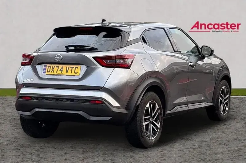 Used Nissan Juke N-Connecta 112 HP (82 kW) 2024 Grey SUV