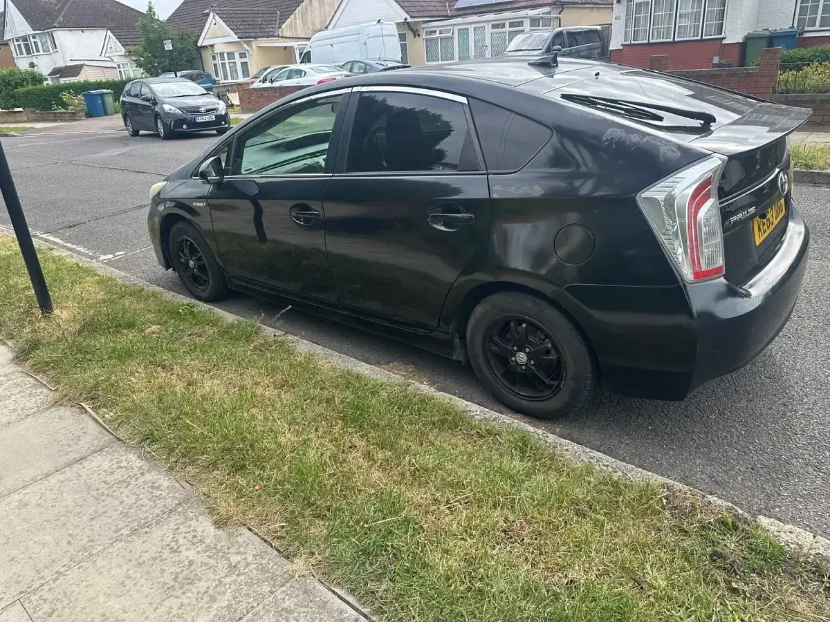 Used Toyota Prius 2013 Black Hatchback