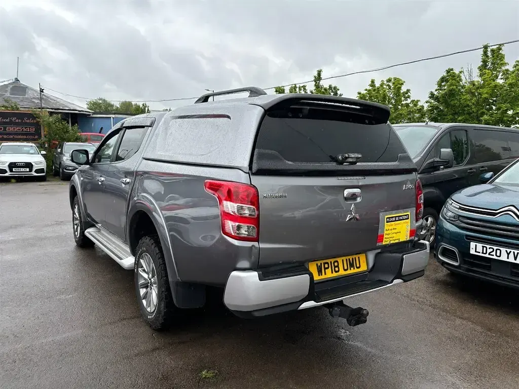 Used Mitsubishi L200 2018 Grey Pickup