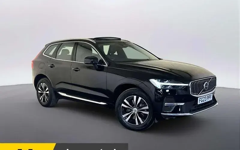Used Volvo XC60 Core 349 HP (256 kW) 2022 SUV