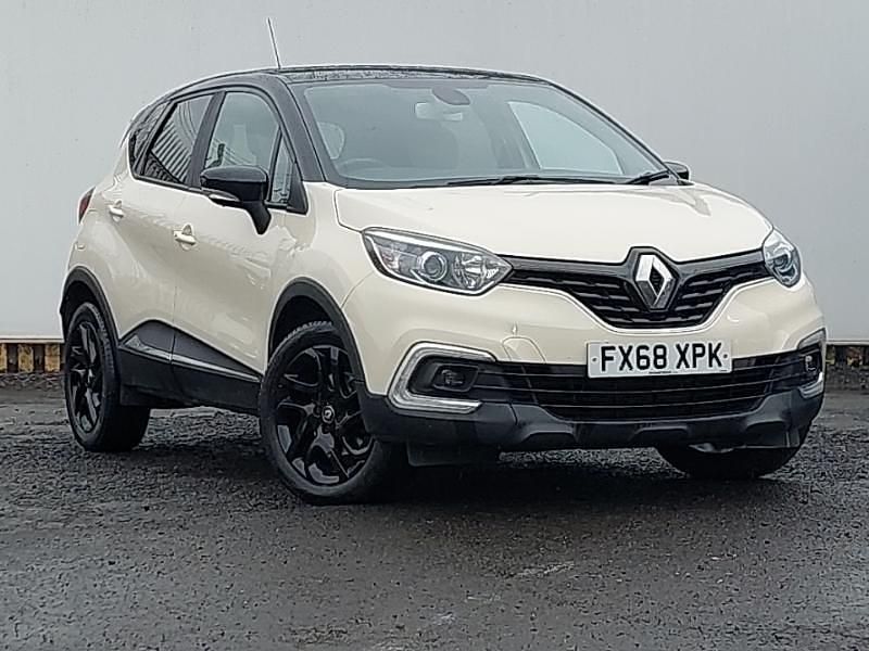 Used Renault Captur Iconic 90 HP (66 kW) 2018 Cream SUV