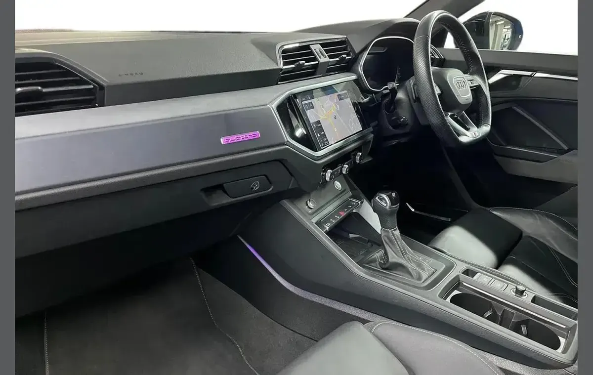 Used Audi Q3 Advanced 226 HP (166 kW) 2020 Blue SUV