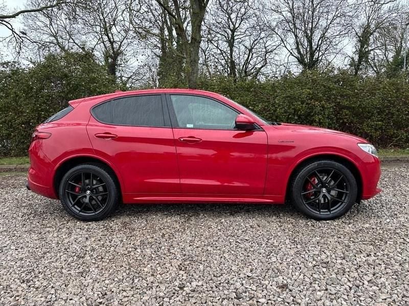 Used Alfa Romeo Stelvio Veloce 280 HP (205 kW) 2020 Red SUV