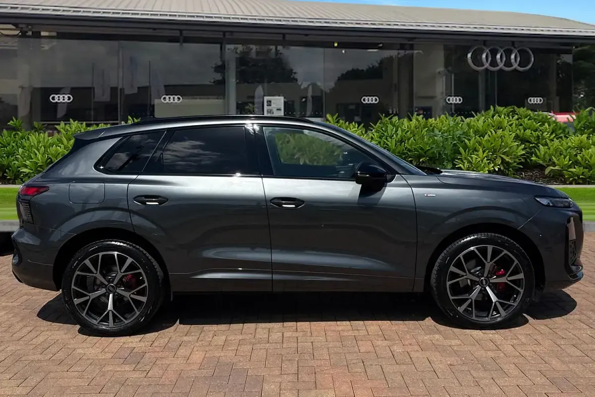 New Audi Q3 Advanced 2026 Grey SUV
