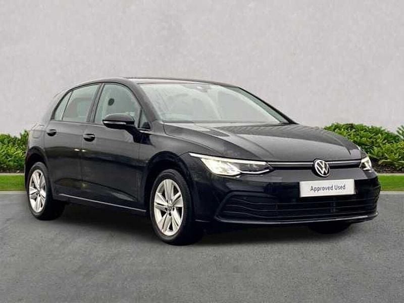 Used 2021 VW Golf VIII | £16,915 (Good price) - Image 1/4