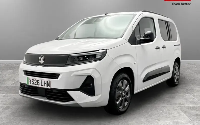 New Vauxhall Combo Ultimate 100 kW (136 HP) 2026 MPV