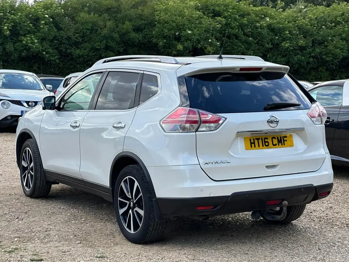 Used Nissan X-Trail S 130 HP (95 kW) 2016 White SUV