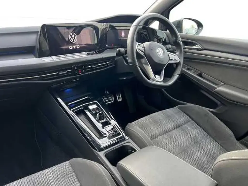 Second-hand VW Golf VIII GTD 200 CP (147 kW) 2022 Gri Hatchback