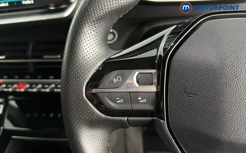 Used Peugeot e-2008 GTi 100 kW (136 HP) 2023 Blue SUV