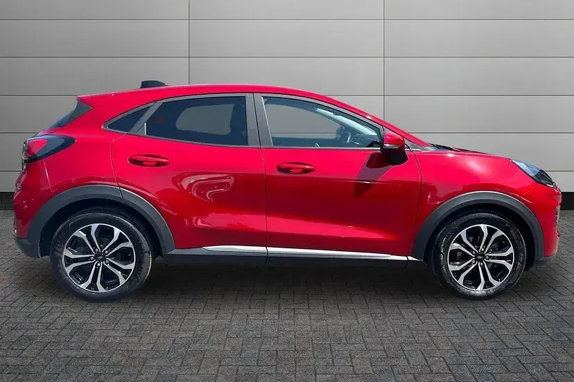 Used Ford Puma Titanium 125 HP (91 kW) 2024 Fantastic red SUV
