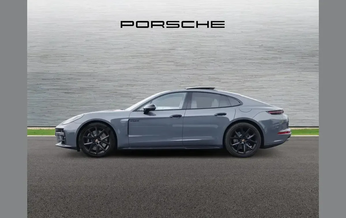 Used Porsche Panamera 536 HP (394 kW) 2025 Grey Hatchback