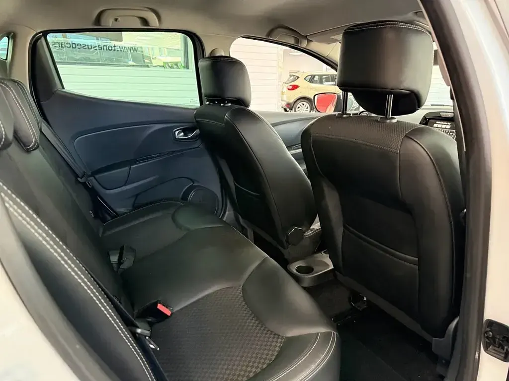 Used Renault Clio IV GT-Line 90 HP (66 kW) 2019 White Hatchback