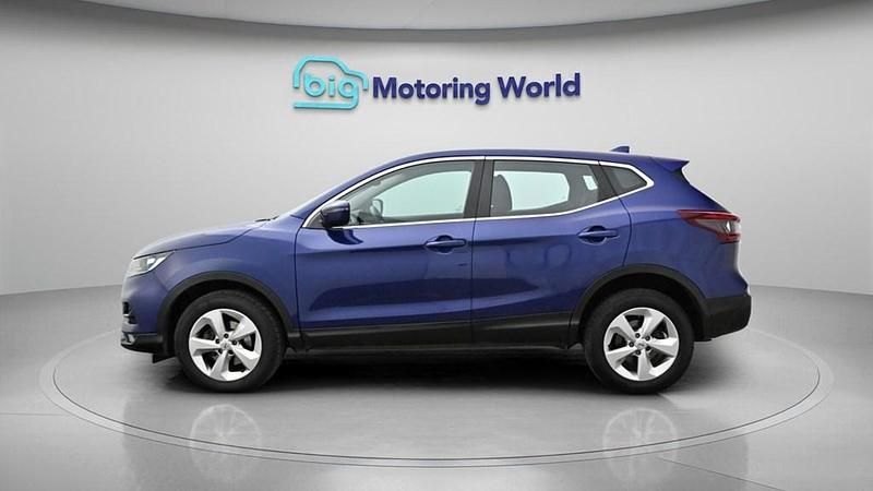 Used Nissan Qashqai Acenta Premium 160 HP (117 kW) 2021 Blue SUV