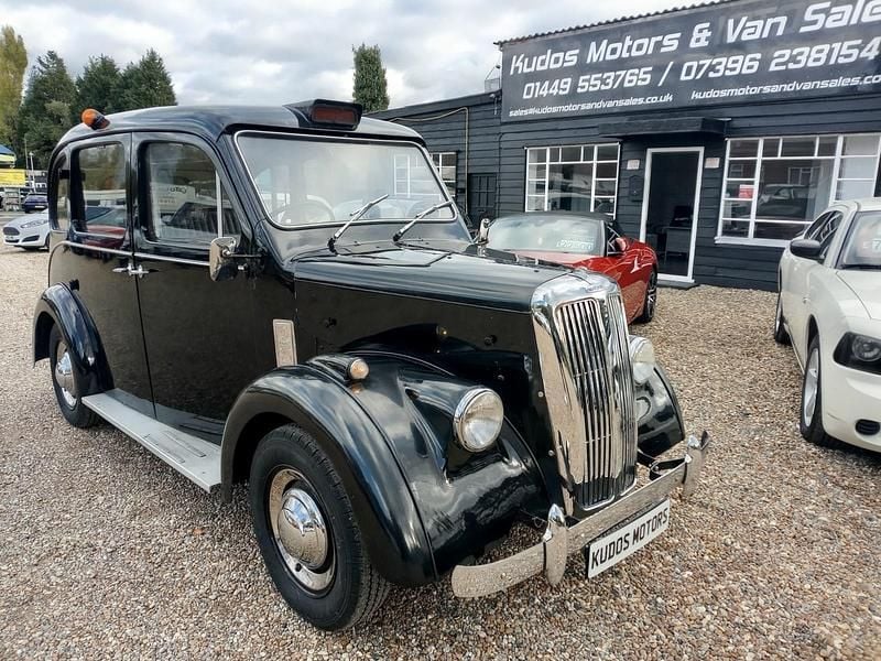 Black Used 1960 Austin 1100 Coupe | £17,500 - Image 1/4