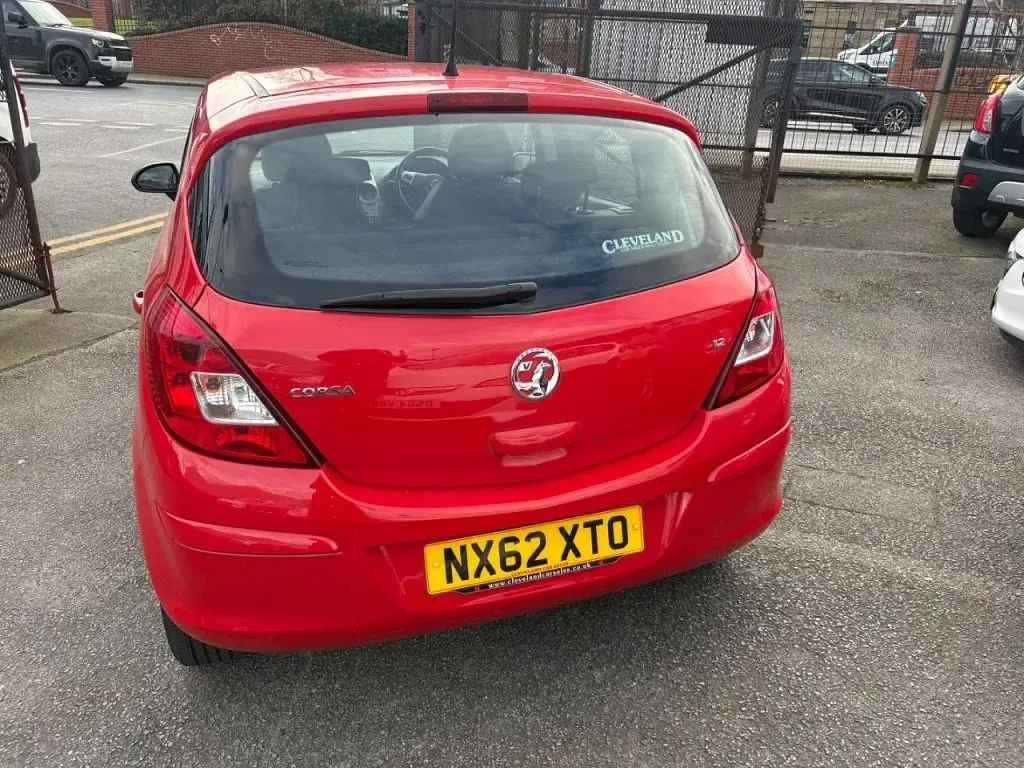 Usado Vauxhall Corsa Active 2012 Vermelho Citadino