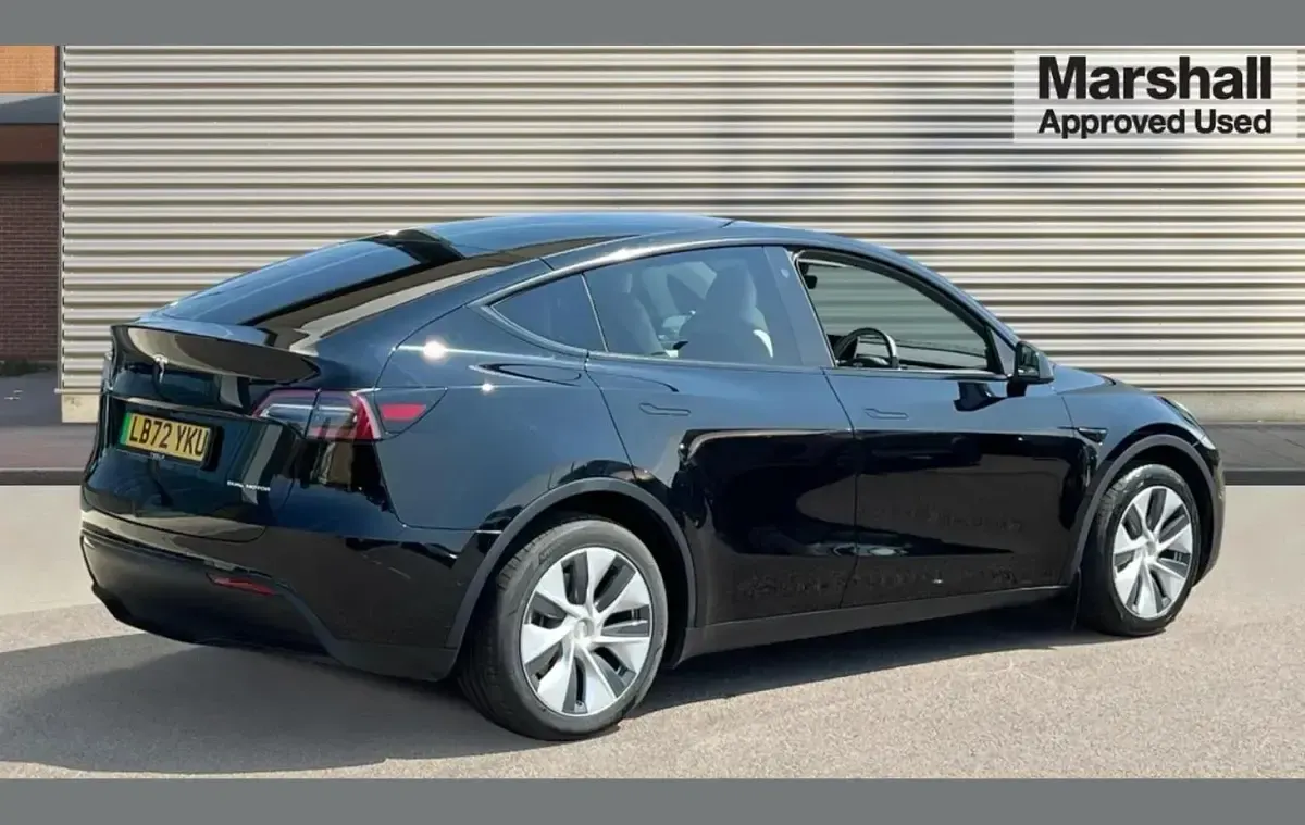 Used Tesla Model Y Long Range AWD 378 kW (514 HP) 2022 Black SUV