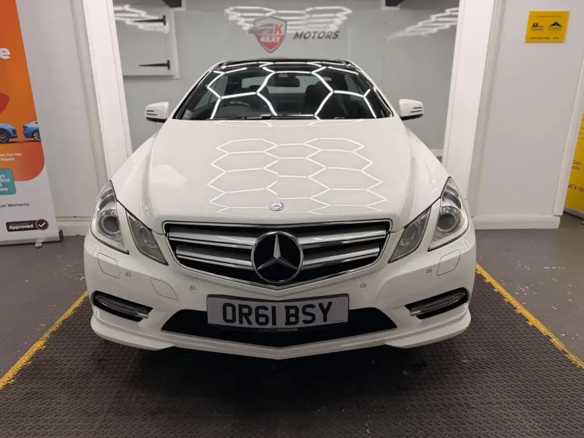 Used Mercedes E250 2013 White Coupe
