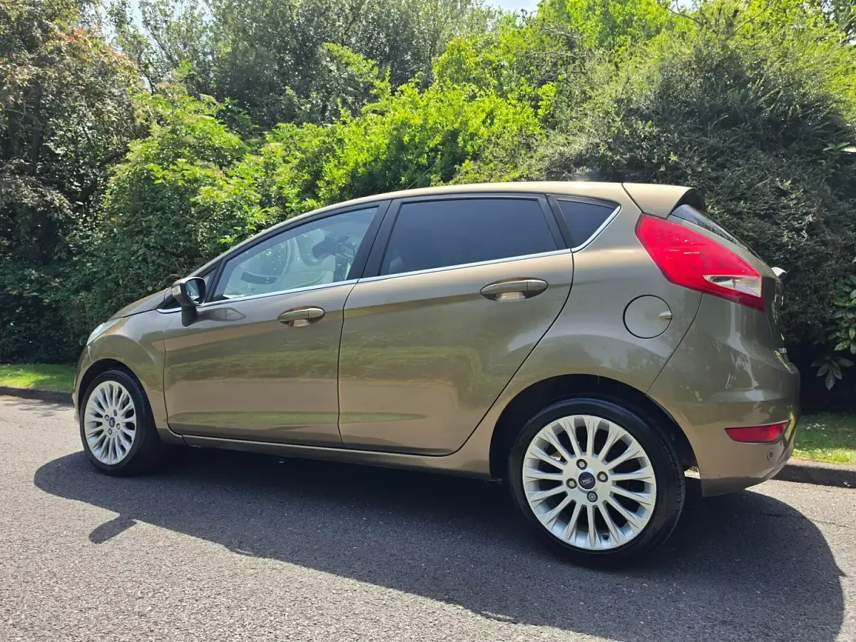 Used Ford Fiesta Titanium 2012 Brown Hatchback