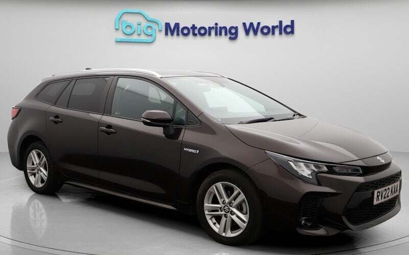 Used 2021 Suzuki Swace SZ-T Estate | £16,800 (Fair price) - Image 1/4