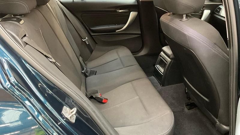 Used BMW 118 Sport Line 2013 Blue Hatchback