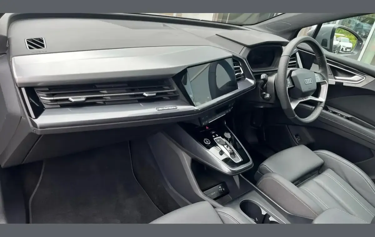 Used Audi Q4 e-tron S-Line 210 kW (286 HP) 2025 Grey SUV