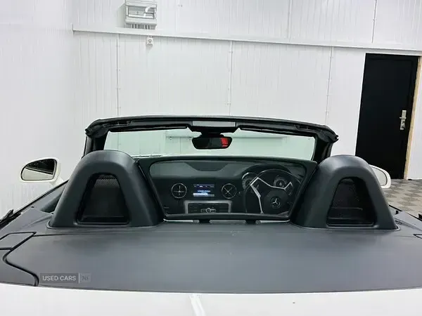 Used Mercedes SLK250 AMG 204 HP (150 kW) 2012 White Cabriolet