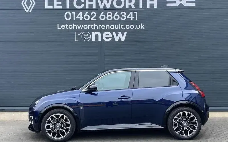New Renault 5 E-Tech Komfort 110 kW (150 HP) 2026 Black Hatchback