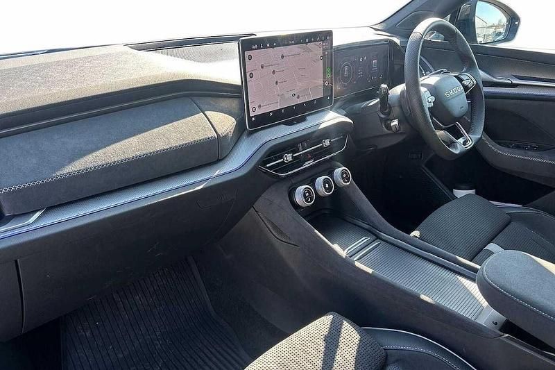 New Skoda Kodiaq SportLine 110 HP (80 kW) 2025 Race blue metallic SUV