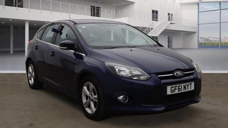 Blue Used 2011 Ford Focus Zetec Hatchback | £3,799 (Fair price) - Image 1/4