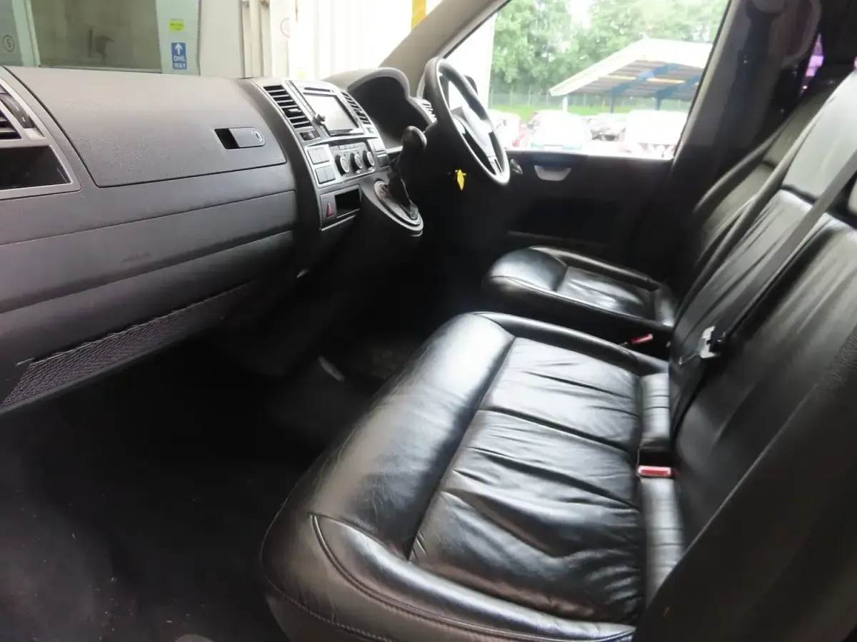 Used VW T5 SE 140 HP (102 kW) 2012 Black Van