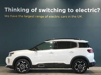 Used Citroën C5 Shine 131 HP (96 kW) 2023 White Hatchback