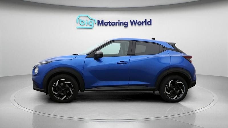Used Nissan Juke N-Connecta 114 HP (83 kW) 2023 Blue SUV