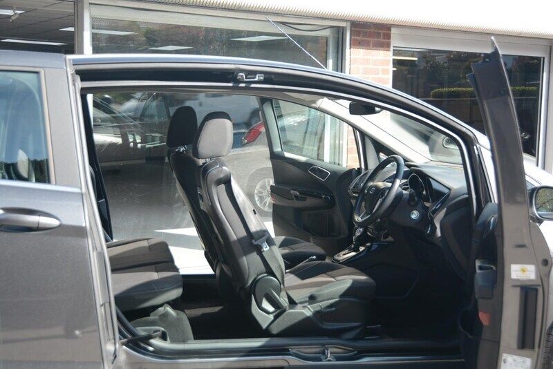 Used Ford B-MAX Titanium 105 HP (77 kW) 2016 Grey MPV