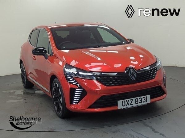 Special metallic valencia orange New 2025 Renault Clio V Techno Hatchback | £17,595 (Good price) - Image 1/4