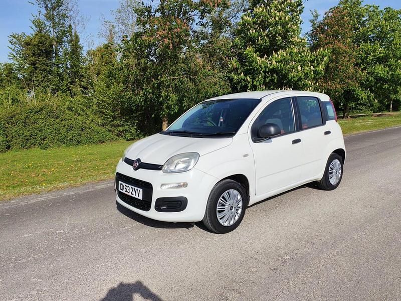Usado Fiat Panda Pop 69 HP (50 kW) 2014 Branco Citadino