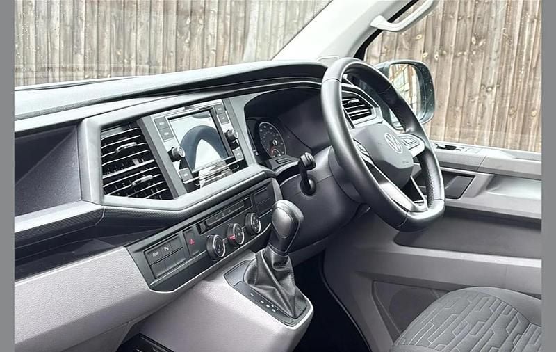 Used VW T7 SE 150 HP (110 kW) 2024 Blue Van