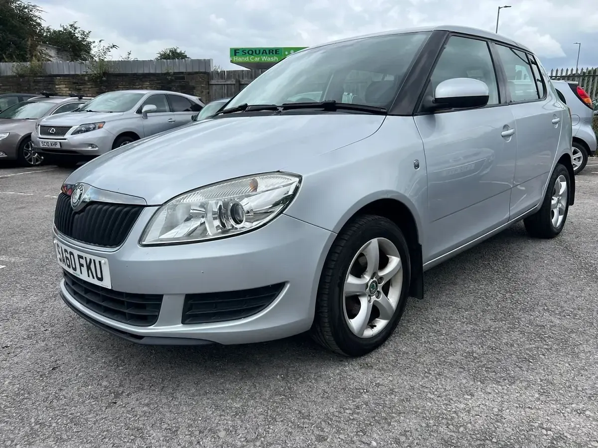 Used Skoda Fabia SE 86 HP (63 kW) 2010 Silver Hatchback
