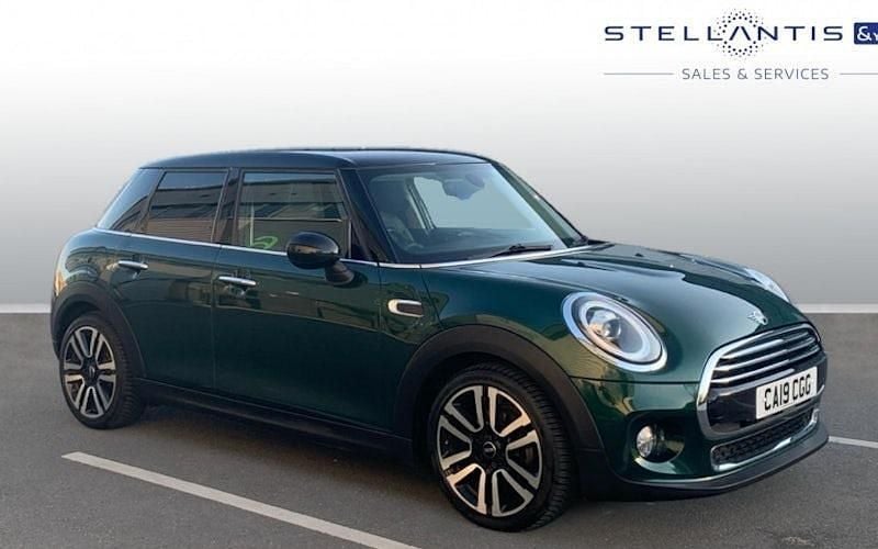 Used 2021 Mini Cooper Exclusive Hatchback | £12,652 (Good price) - Image 1/4