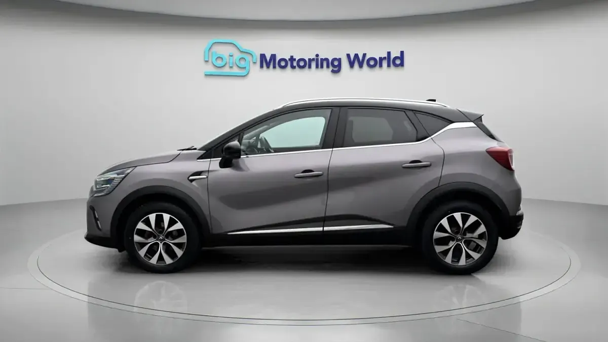 Used Renault Captur Version S 100 HP (73 kW) 2021 Grey/black SUV