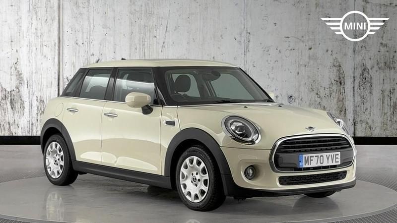White Used 2020 Mini ONE Classic Hatchback | £10,999 (Fair price) - Image 1/4