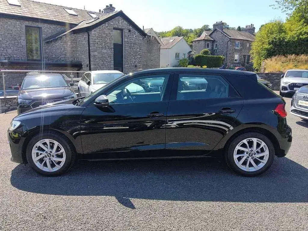 Used Audi A1 Sport 108 HP (79 kW) 2021 Black SUV